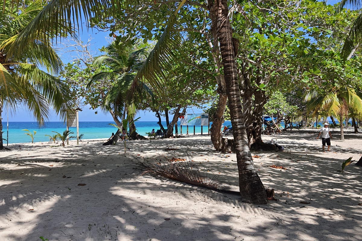 Beach | Diamond Hill and Beach Resort RoatÃ¡n