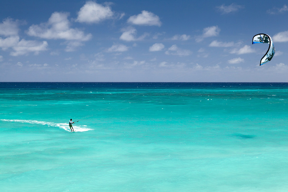 Kite surfing Roatán, Caribbean